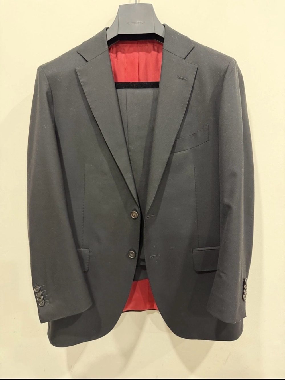 Suitsupply Black S150s Suit with Red Lining 38S 32W VBC